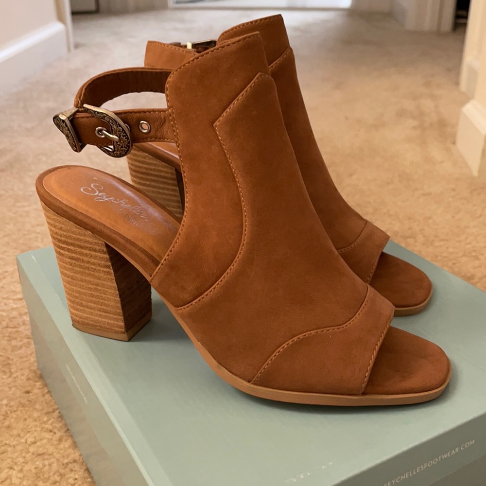 Casual shoe